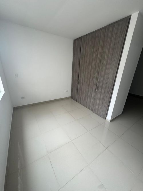 Casa de 6 alcobas en venta en San Vicente, Cali · foto 19 de 21