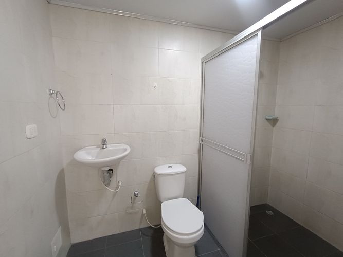 Casa de 6 alcobas en venta en Miraflores, Girardot, 200 m² · foto 13 de 21