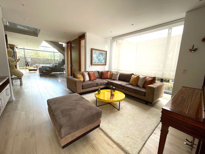 Casa en venta en Cerros De Suba, Bogotá · foto 4 de 21