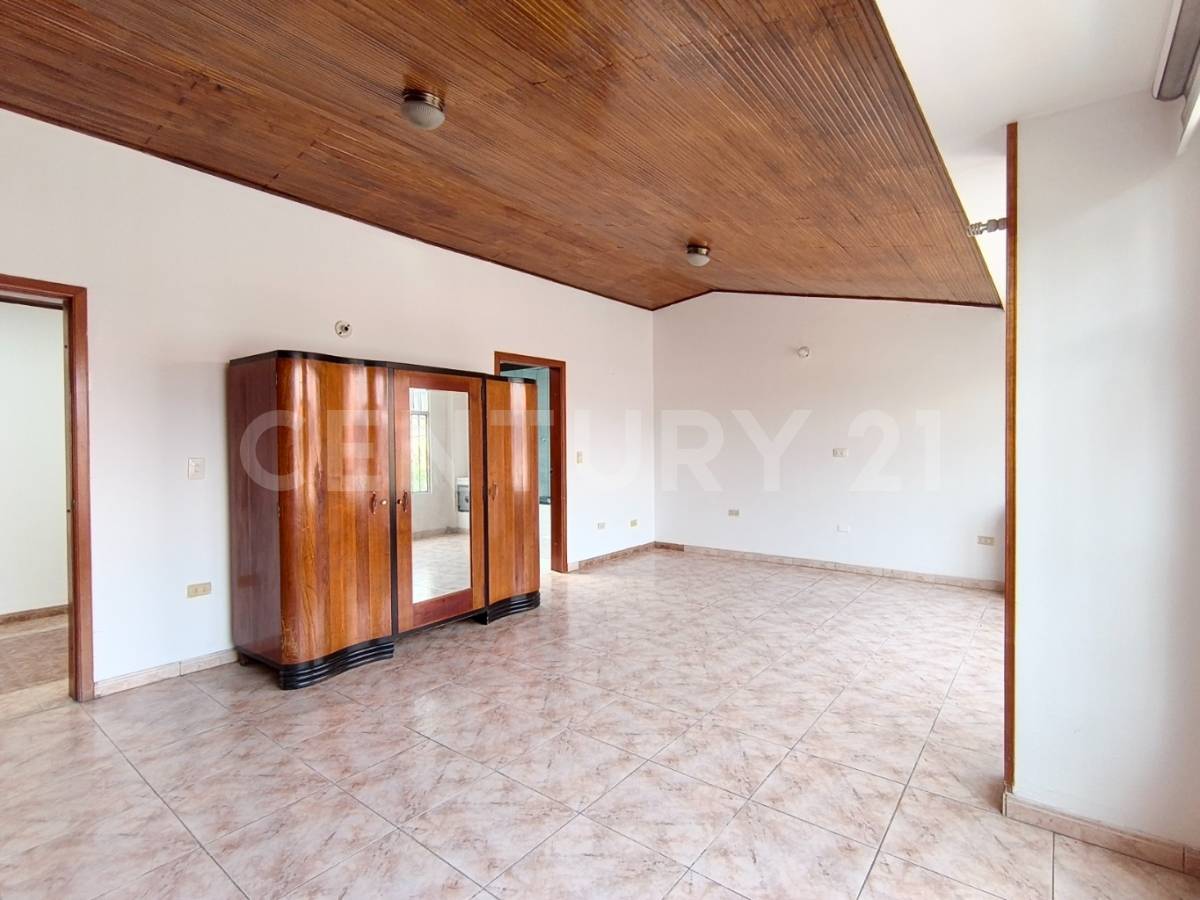 Casa en venta en La Esmeralda, Bogotá · foto 9 de 24