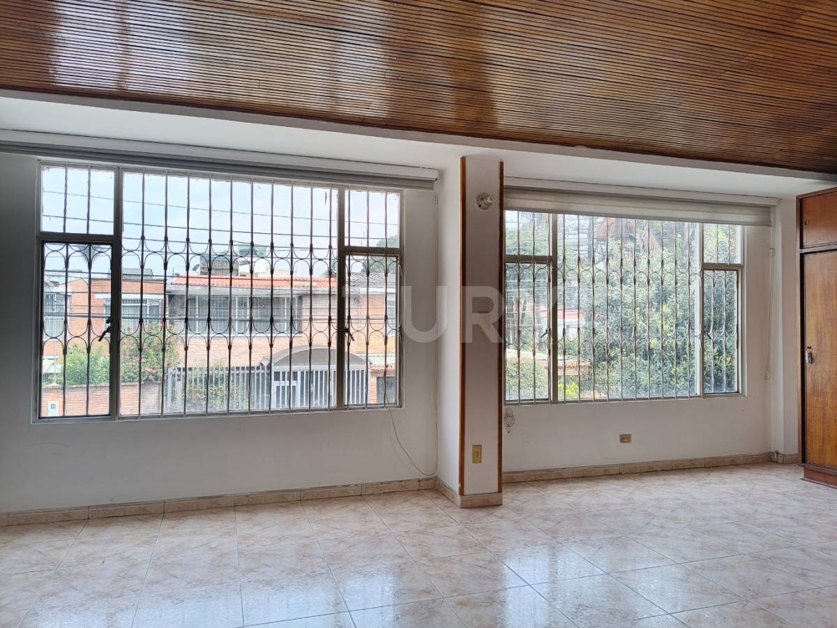 Casa en venta en La Esmeralda, Bogotá · foto 11 de 24
