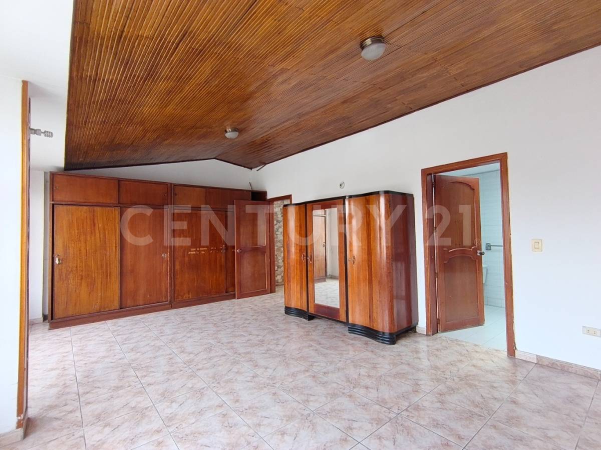 Casa en venta en La Esmeralda, Bogotá · foto 12 de 24