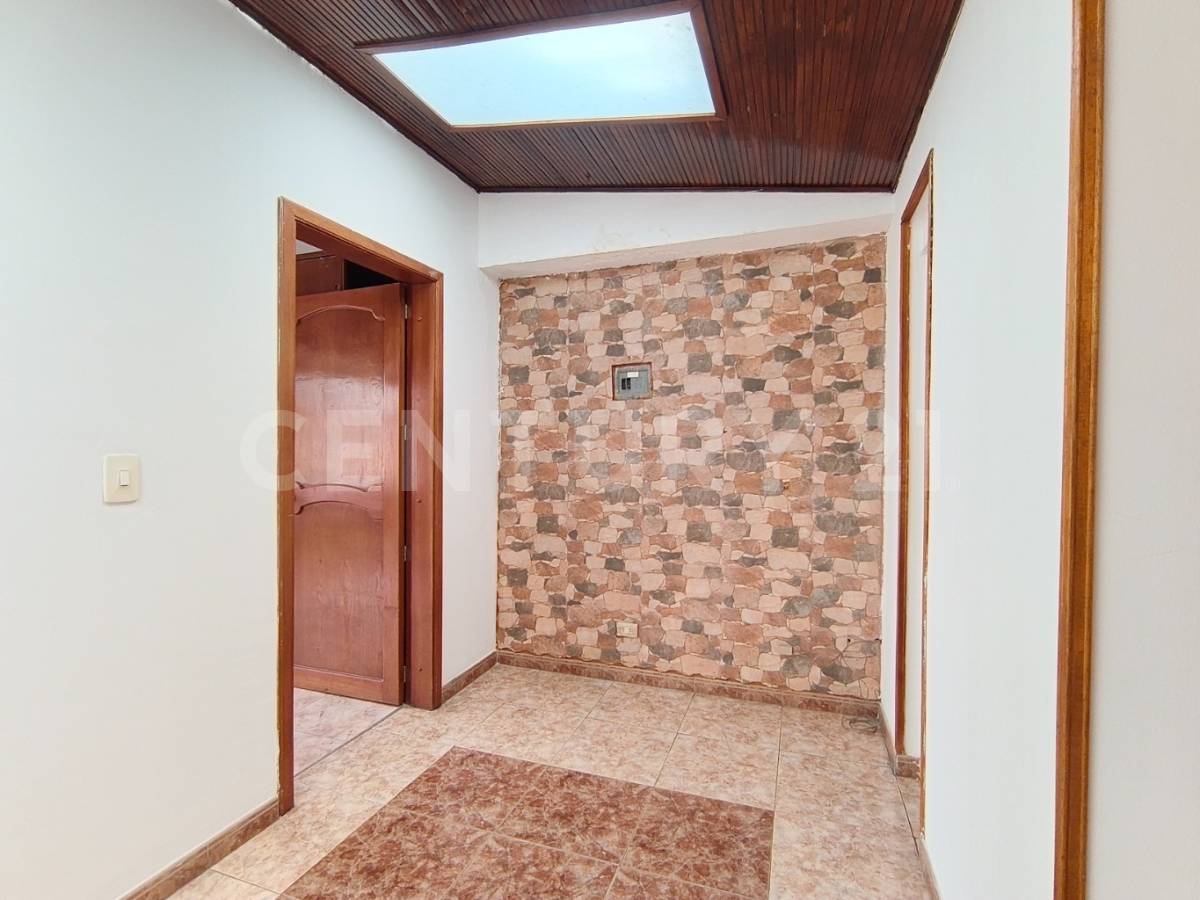 Casa en venta en La Esmeralda, Bogotá · foto 15 de 24