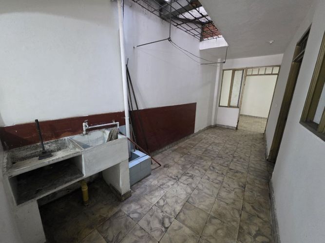 Casa de 8 alcobas en venta en Jorge Isaacs, Cali, 320 m² · foto 7 de 24