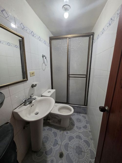 Casa de 8 alcobas en venta en Jorge Isaacs, Cali, 320 m² · foto 10 de 24