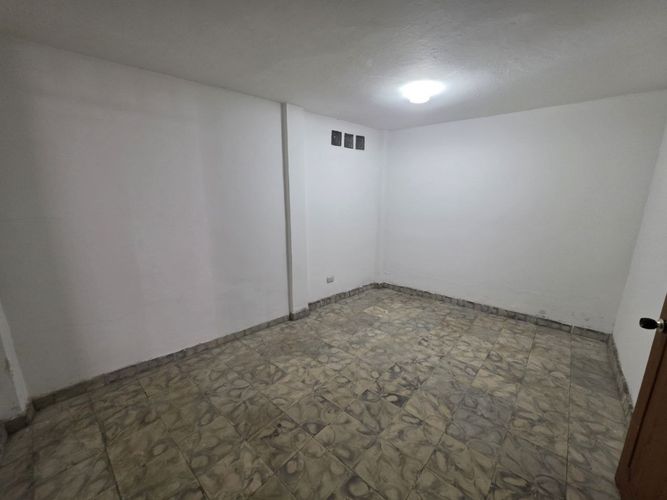 Casa de 8 alcobas en venta en Jorge Isaacs, Cali, 320 m² · foto 12 de 24