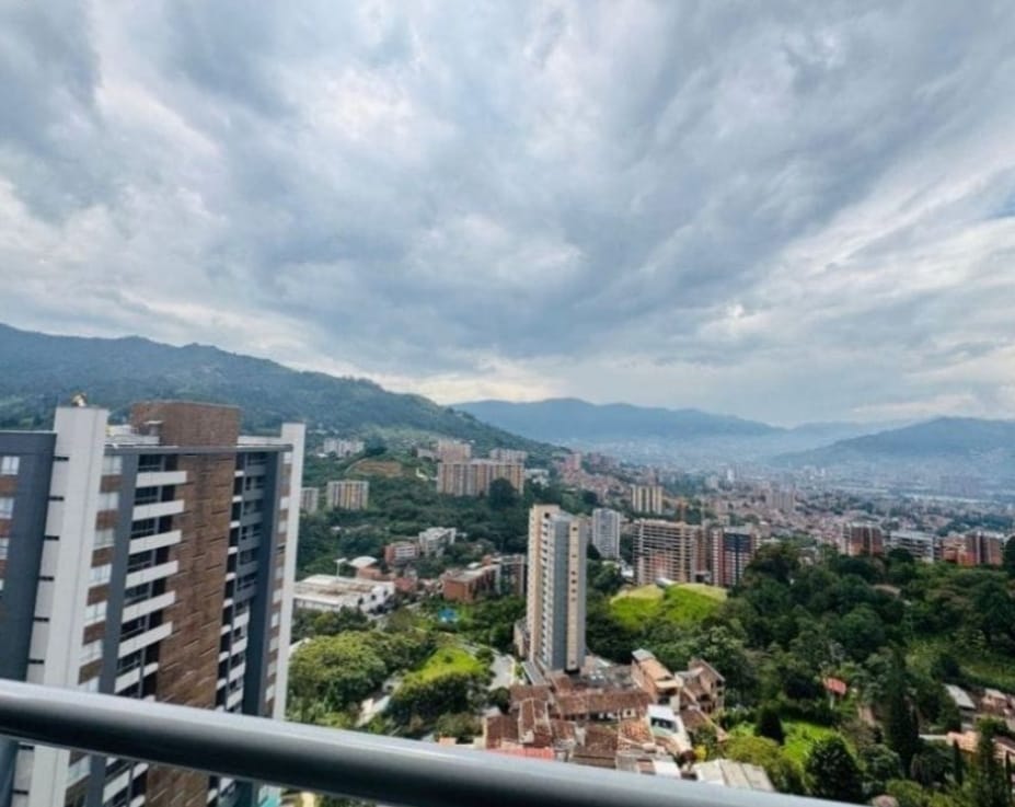 Apartamento en venta en Camino Verde, Envigado · foto 6 de 7