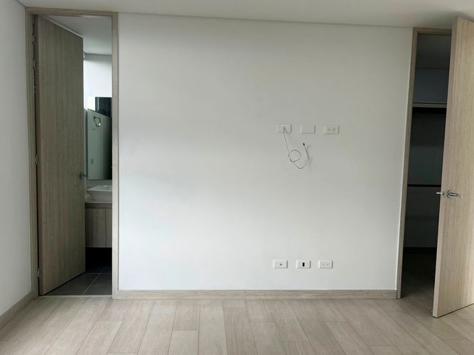 Apartamento de 3 alcobas en arriendo en Escobero, Envigado, 120 m² · foto 10 de 21