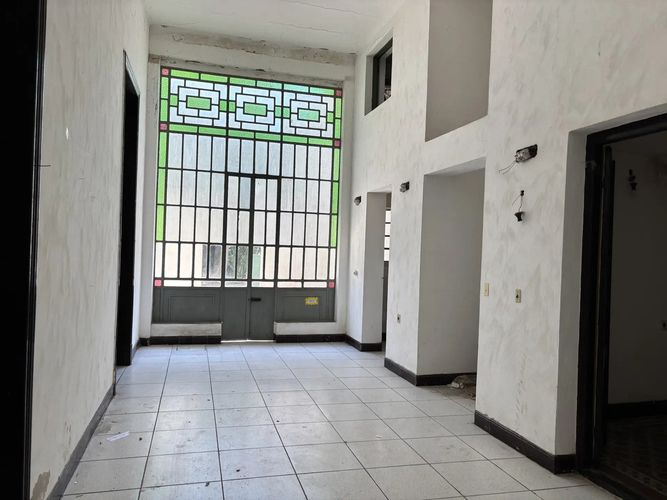 Alquiler Local Comercial de 200 m² + Casa con Patio verde al fondo en pleno Cordón · Foto 8