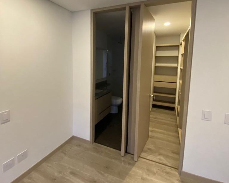 Apartamento en arriendo en El Poblado, Medellín · foto 10 de 17