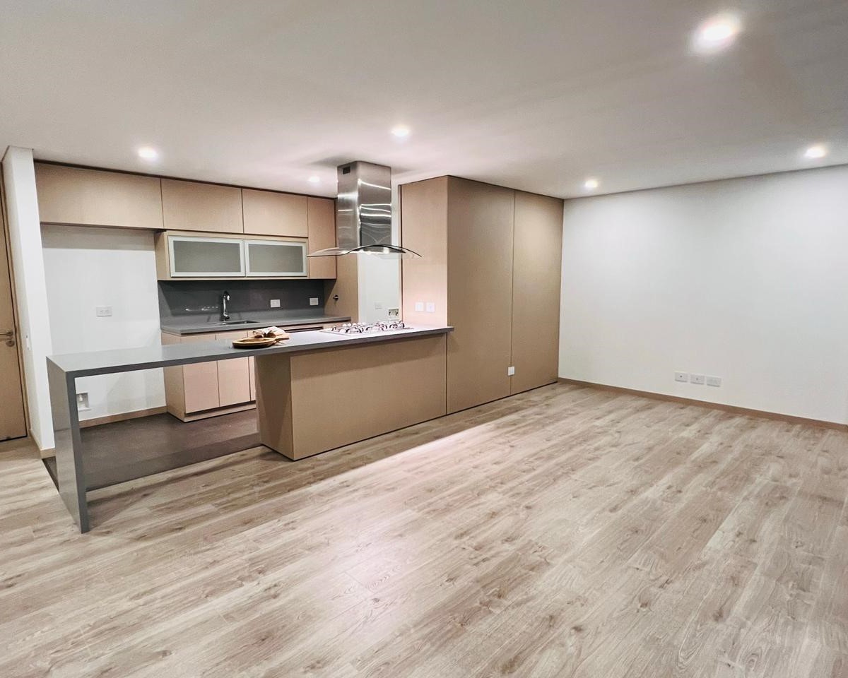Apartamento en arriendo en El Poblado, Medellín · foto 5 de 17