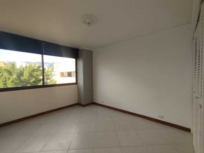 Apartamento de 3 alcobas en arriendo en El Poblado, Medellín, 139 m² · foto 7 de 13