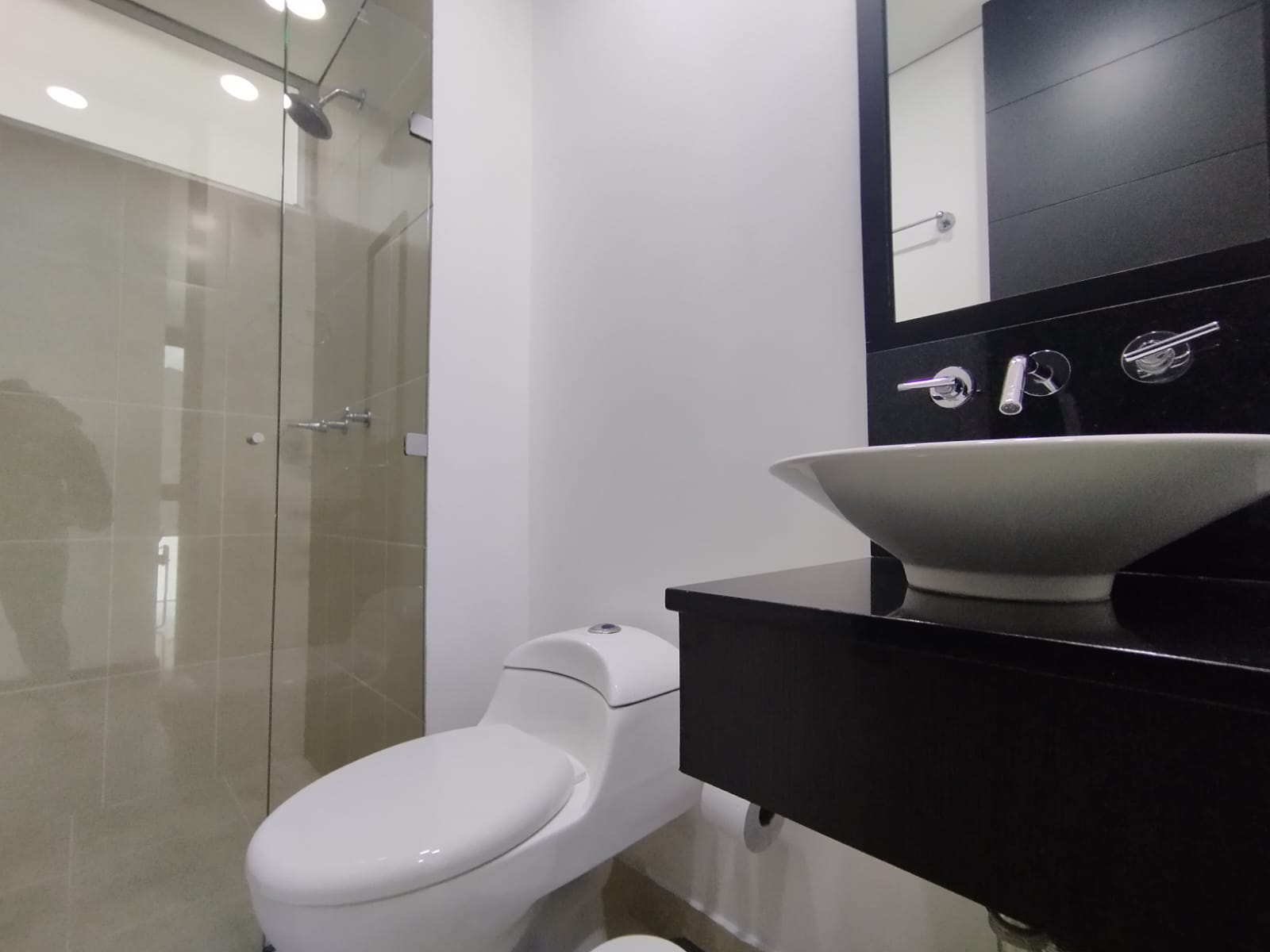 Apartamento en arriendo en El Poblado, Medellín · foto 9 de 10