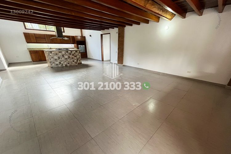 Casa de 4 alcobas en arriendo en La Mina, Envigado, 380 m² · foto 4 de 24