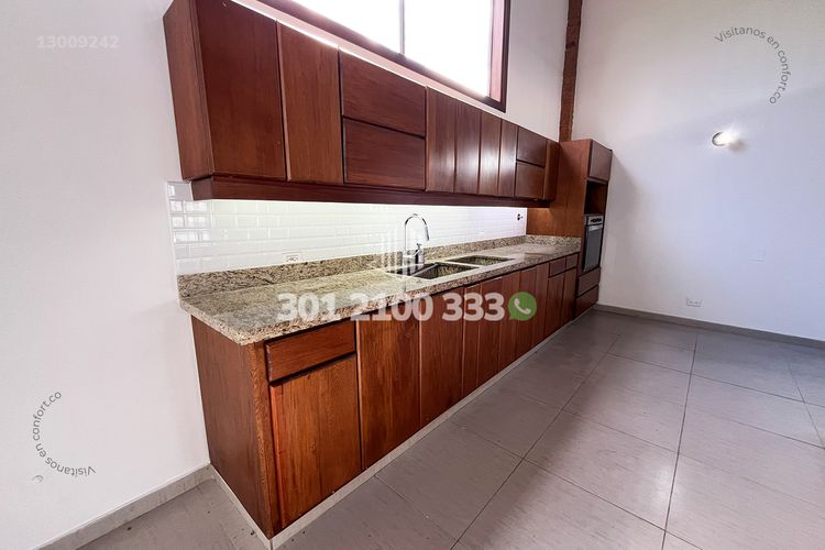Casa de 4 alcobas en arriendo en La Mina, Envigado, 380 m² · foto 9 de 24