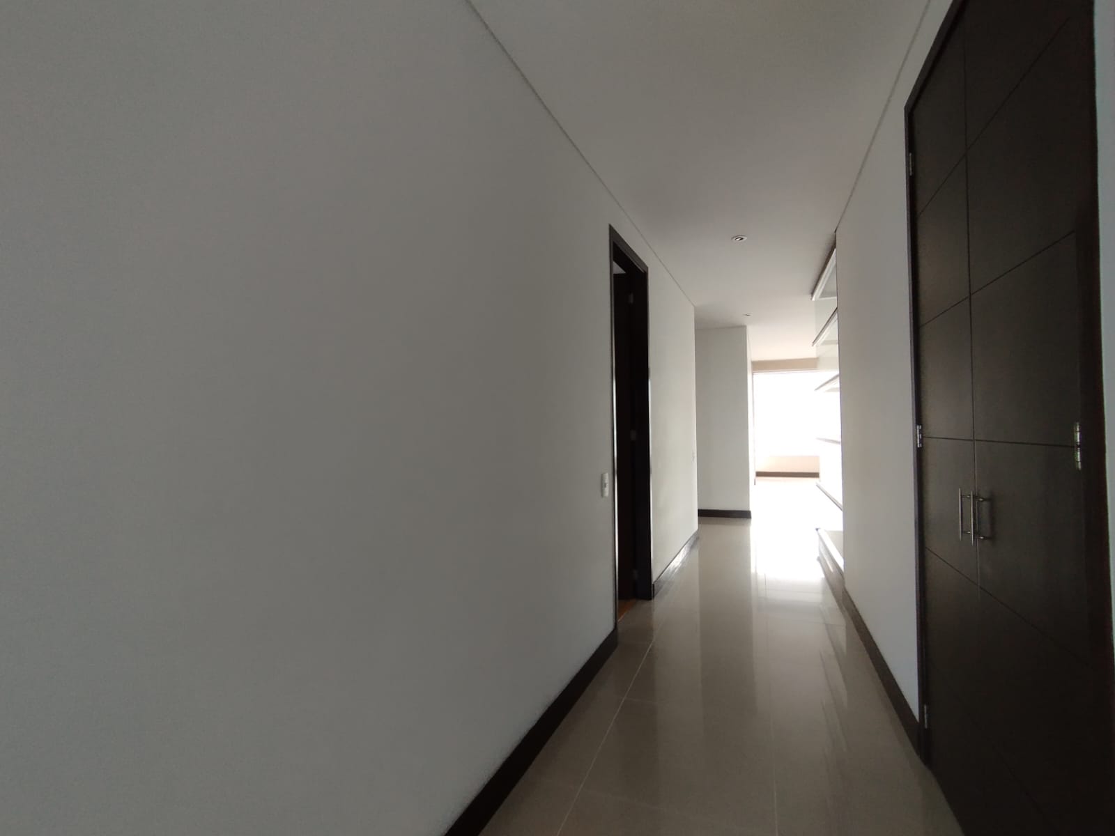 Apartamento en arriendo en El Poblado, Medellín · foto 8 de 20