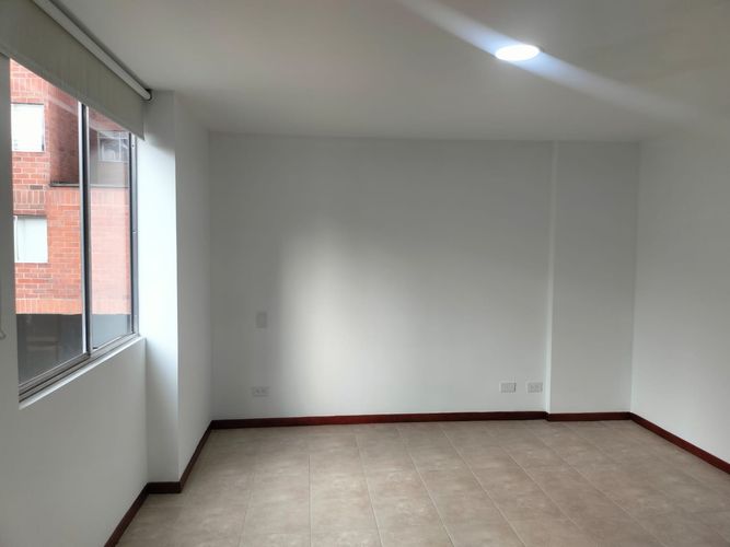 Apartamento de 2 alcobas en arriendo en Patio Bonito, Medellín, 78 m² · foto 10 de 14