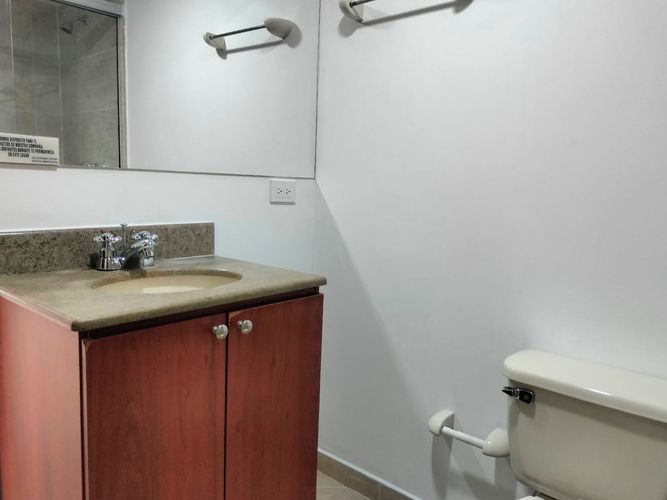 Apartamento de 2 alcobas en arriendo en Patio Bonito, Medellín, 78 m² · foto 13 de 14