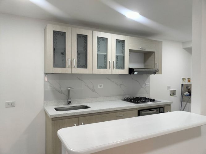 Apartamento de 2 alcobas en arriendo en Patio Bonito, Medellín, 78 m² · foto 4 de 14