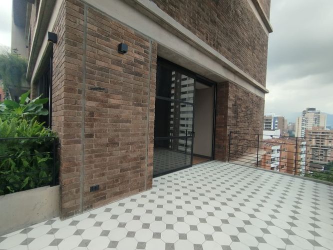 Apartamento de 1 alcoba en arriendo en El Poblado, Medellín, 103 m² · foto 4 de 15