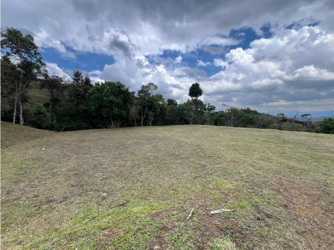Lote en venta en Monta�Ez, Guarne, 3880 m² · foto 2 de 7