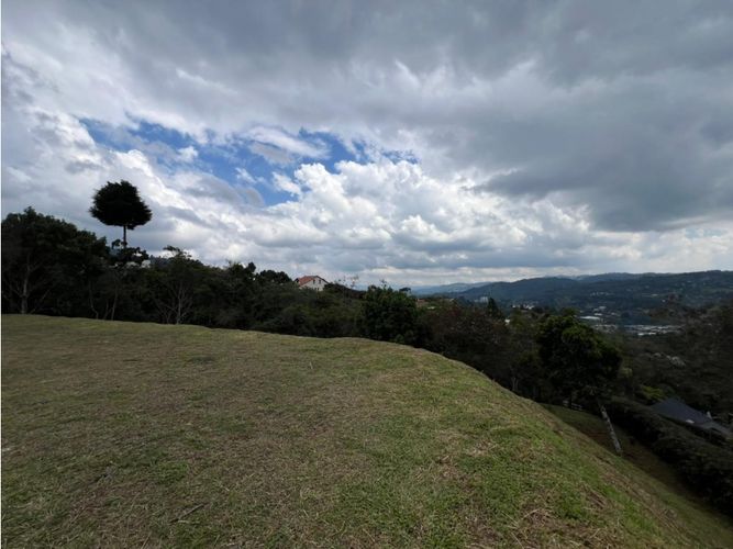 Lote en venta en Monta�Ez, Guarne, 3880 m² · foto 4 de 7