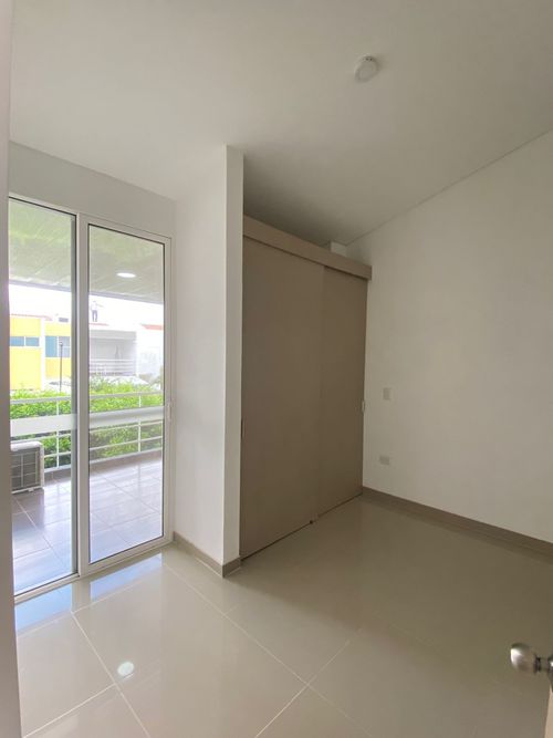 Casa de 5 alcobas en venta en El Castillo, Jamundí, 245 m² · foto 14 de 24