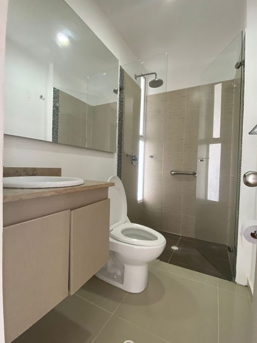Casa de 5 alcobas en venta en El Castillo, Jamundí, 245 m² · foto 5 de 24
