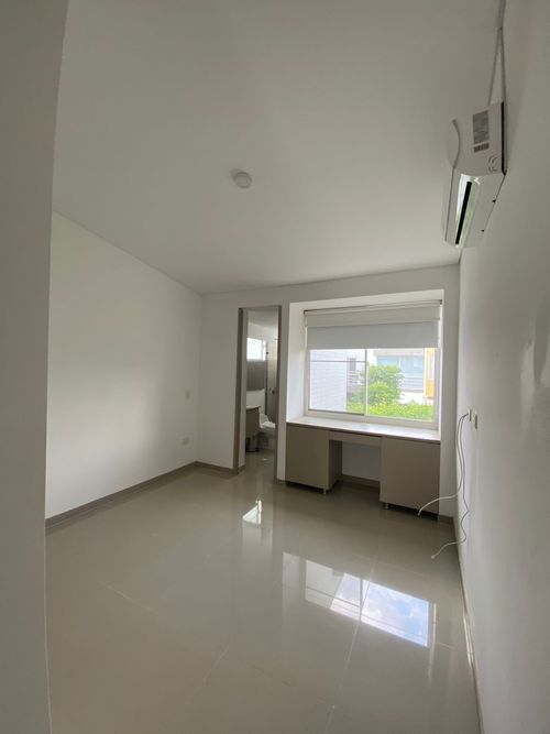 Casa de 5 alcobas en venta en El Castillo, Jamundí, 245 m² · foto 17 de 24