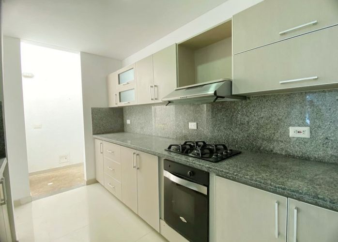Casa de 5 alcobas en venta en El Castillo, Jamundí, 245 m² · foto 6 de 24