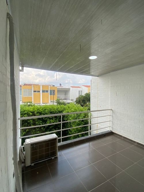 Casa de 5 alcobas en venta en El Castillo, Jamundí, 245 m² · foto 3 de 24