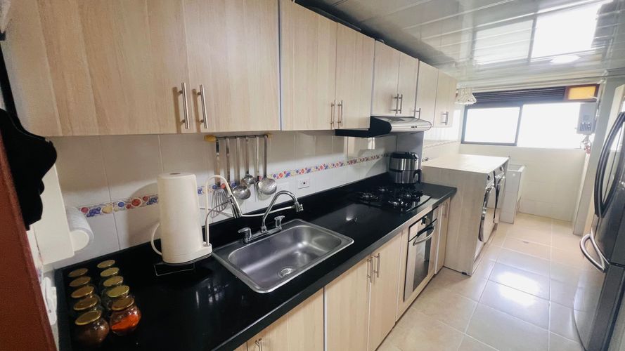 Apartamento de 3 alcobas en venta en La Ceiba, Bucaramanga, 137 m² · foto 2 de 13