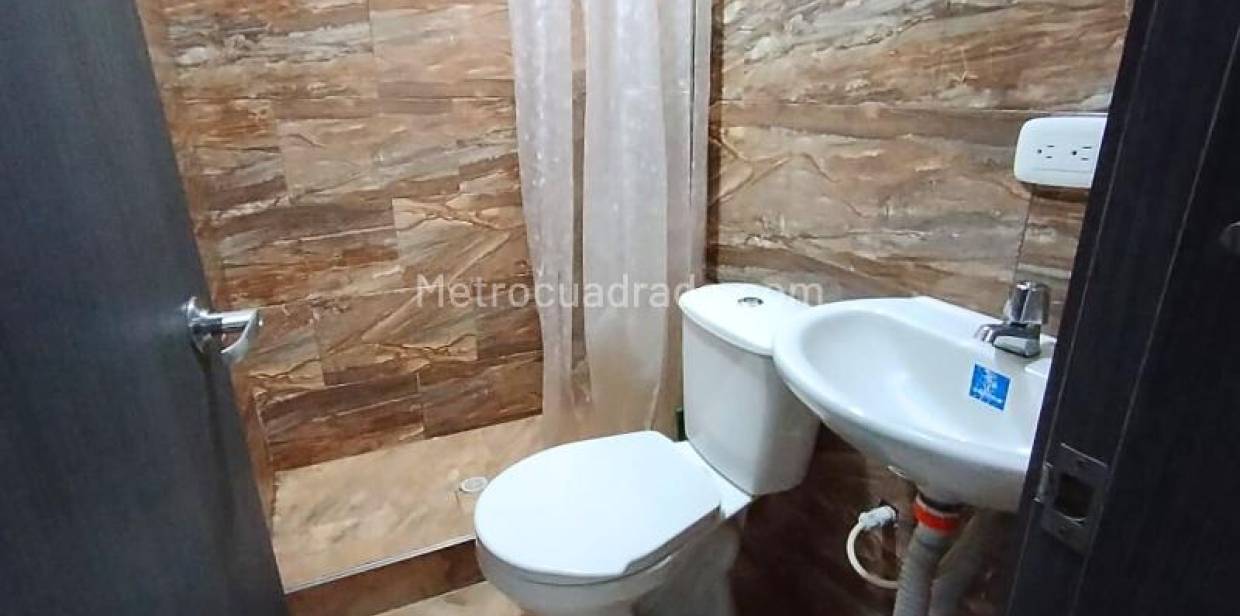 Casa en venta en Engativá, Bogotá · foto 7 de 15