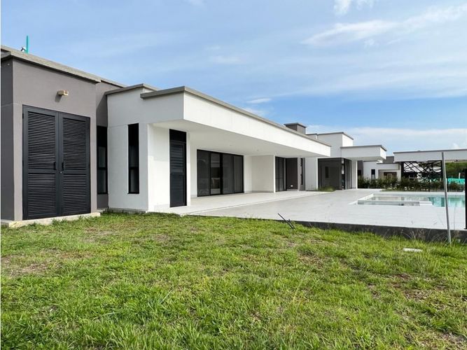 Casa de 3 alcobas en venta en Santander, Pereira, 319 m² · foto 4 de 22
