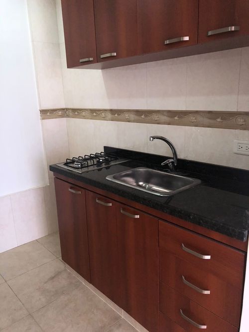 Edificio en venta en Ciudad Jardin, Cali, 585 m² · foto 2 de 24