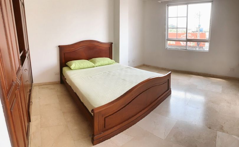 Edificio en venta en Ciudad Jardin, Cali, 585 m² · foto 5 de 24