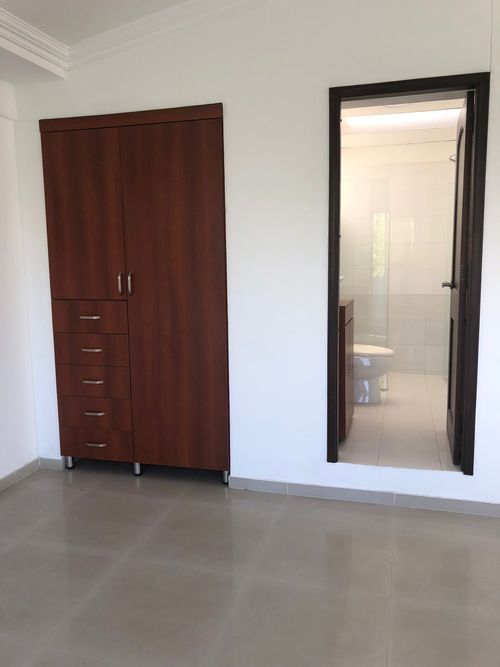 Edificio en venta en Ciudad Jardin, Cali, 585 m² · foto 14 de 24