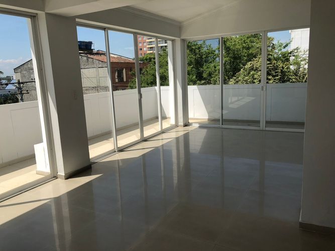 Edificio en venta en Ciudad Jardin, Cali, 585 m² · foto 15 de 24