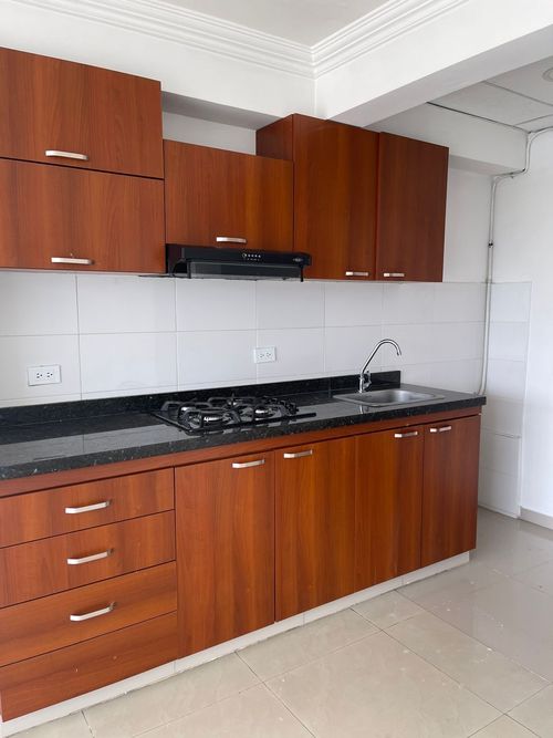 Edificio en venta en Ciudad Jardin, Cali, 585 m² · foto 23 de 24