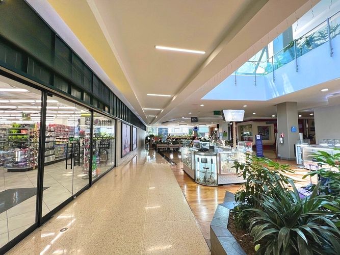 Local en venta en El Poblado, Medellín, 667 m² · foto 13 de 14