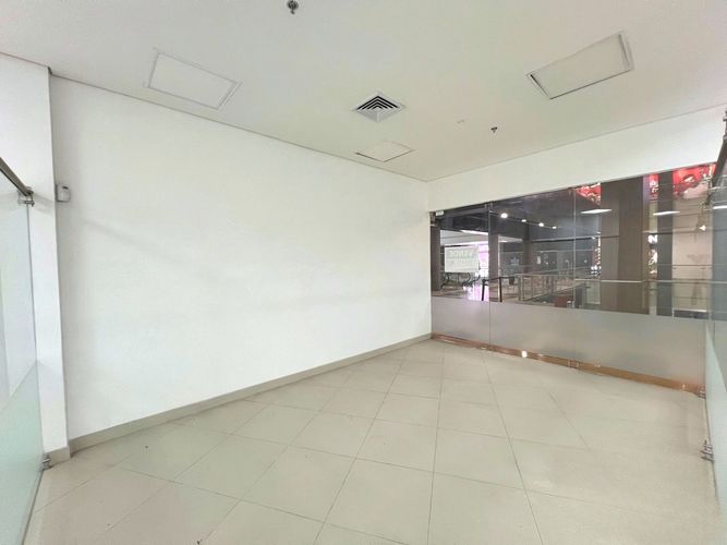 Local en venta en San Juan Bautista, Itagüí, 243 m² · foto 5 de 21