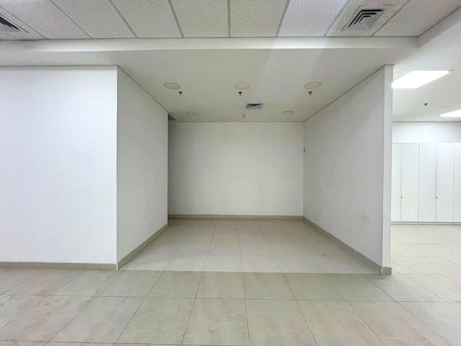 Local en venta en San Juan Bautista, Itagüí, 243 m² · foto 10 de 21