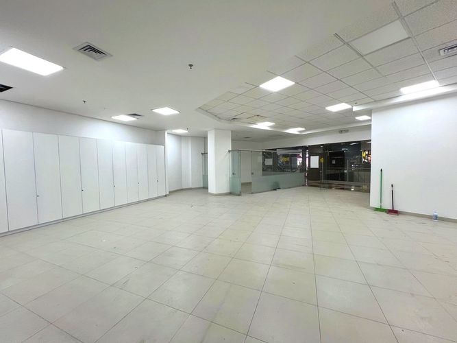 Local en venta en San Juan Bautista, Itagüí, 243 m² · foto 19 de 21