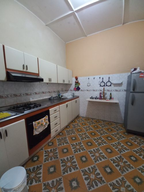 Casa de 8 alcobas en venta en Belen, Ibagué, 279 m² · foto 12 de 24