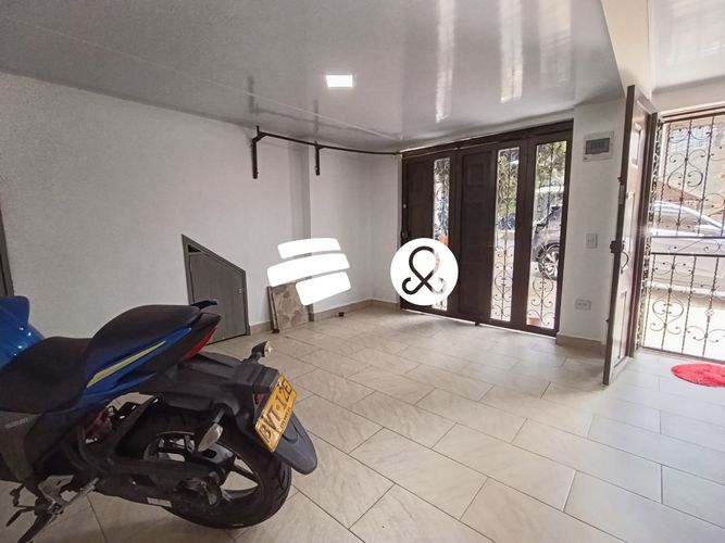 Casa de 3 alcobas en venta en La Candelaria, Medellín, 133 m² · foto 5 de 21