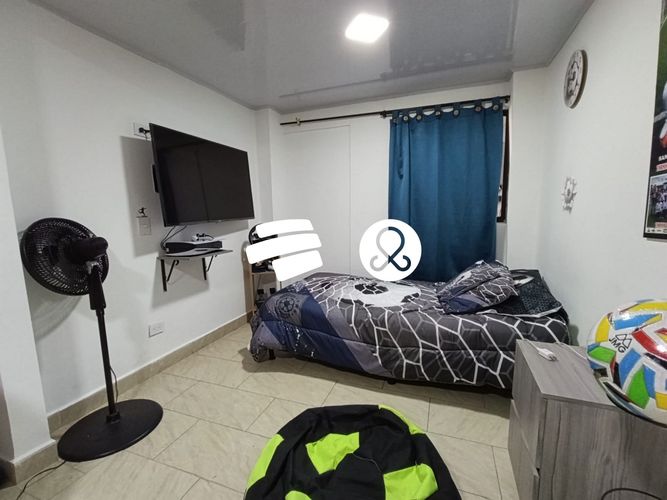 Casa de 3 alcobas en venta en La Candelaria, Medellín, 133 m² · foto 12 de 21