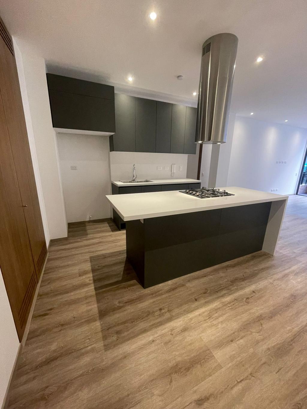 Apartamento en venta en Rincon Del Chico, Bogotá · foto 2 de 24