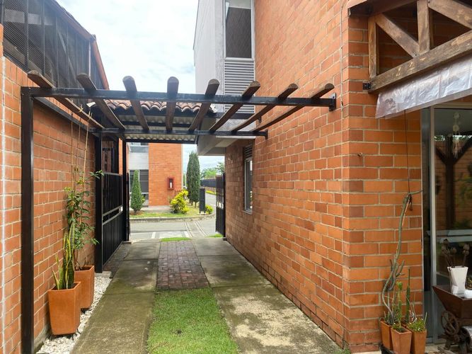 Casa de 4 alcobas en venta en La Morada, Jamundí, 161 m² · foto 5 de 24