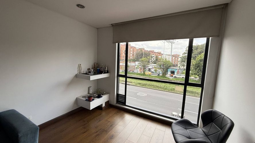 Apartamento de 2 alcobas en venta en Bella Suiza, Bogotá, 99 m² · foto 3 de 13