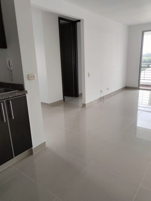 Apartamento de 2 alcobas en venta en Bochalema, Cali, 62 m² · foto 2 de 24